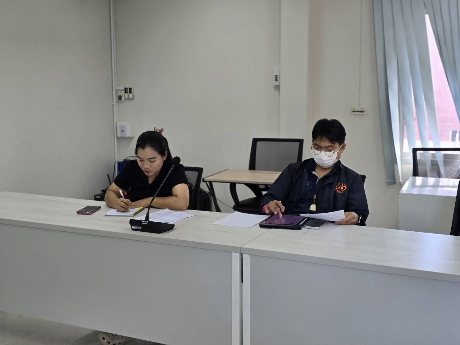 title - ปฏิรูปที่ดินจังหวัดเพชรบุรี ประชุมช้าราชการและเจ้าหน้าที่ ส.ป.ก.เพชรบุรี